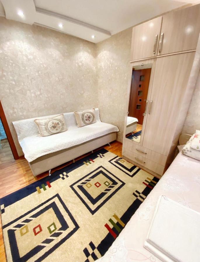 Apartments Ahmetova 6 32 Almaty Bagian luar foto